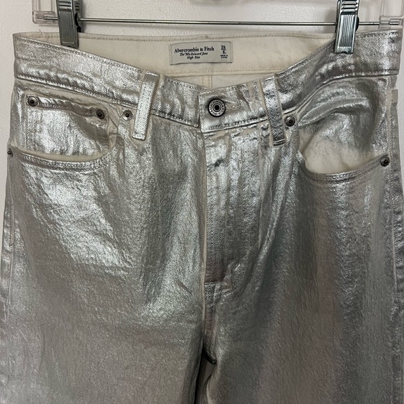 Silver Abercrombie 90’s Relaxed High Rise Jean - never been worn - Picture 2 of 5